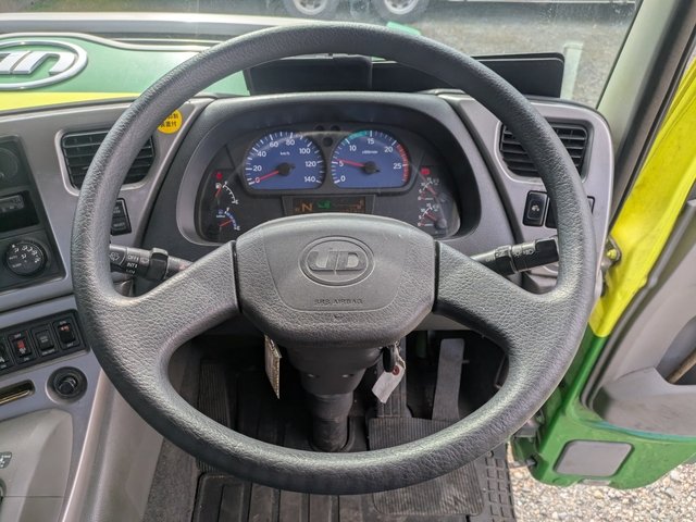 
								Nissan UD full									