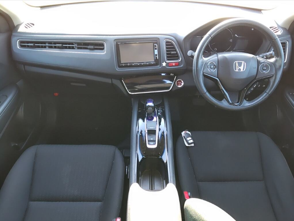 
								Honda Vezel full									