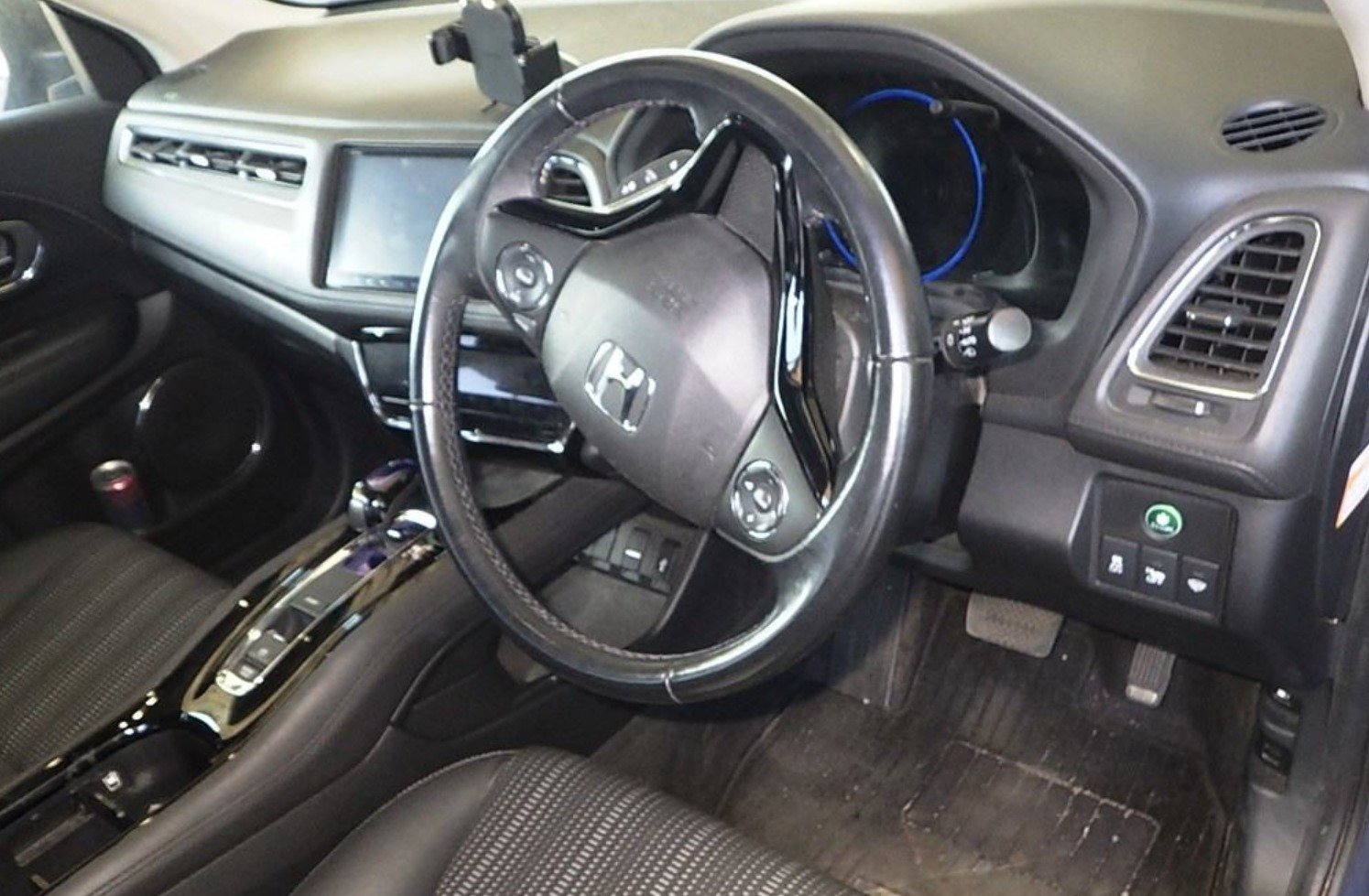 
								Honda Vezel full									