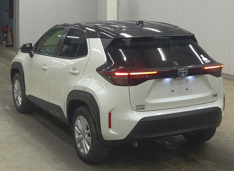 
								Toyota Yaris Cross full									