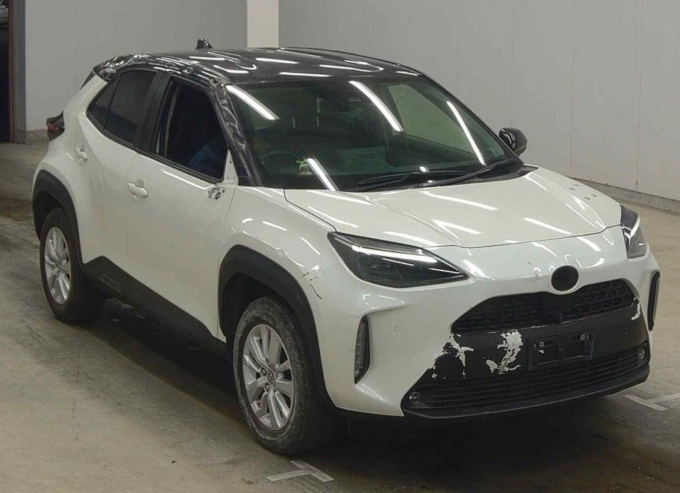 
								Toyota Yaris Cross full									