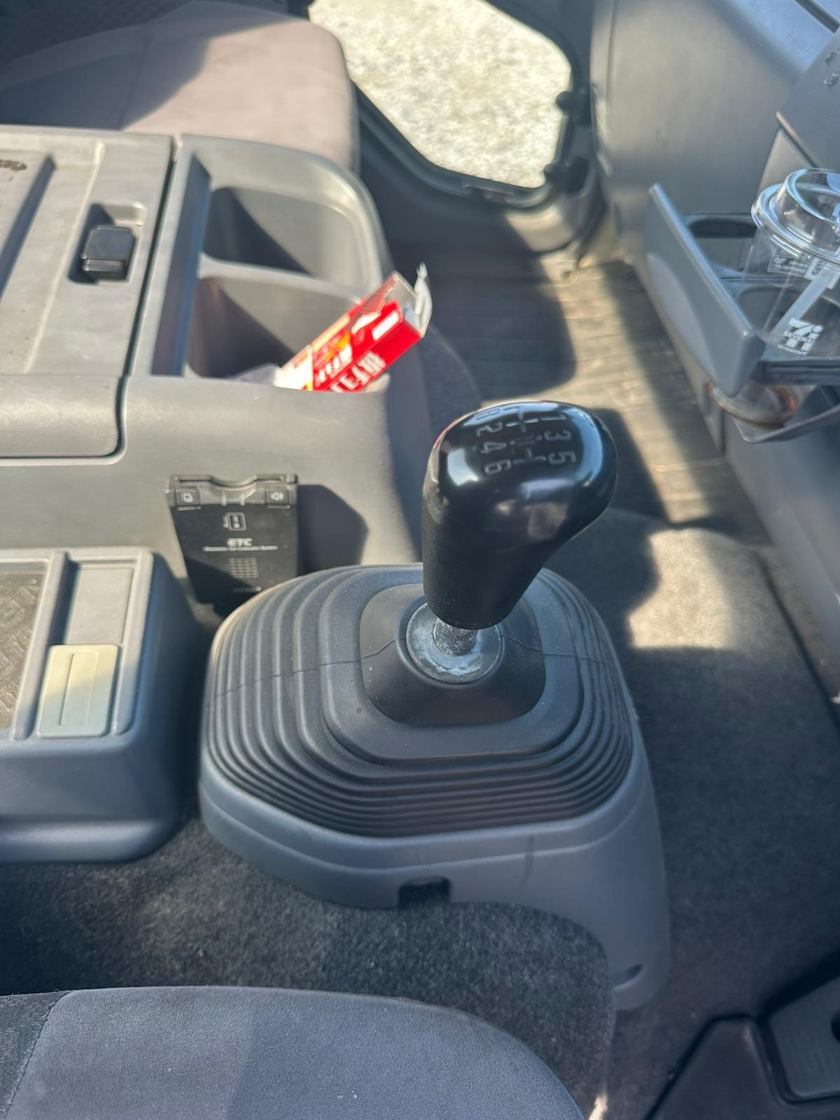 
								Isuzu Forward full									