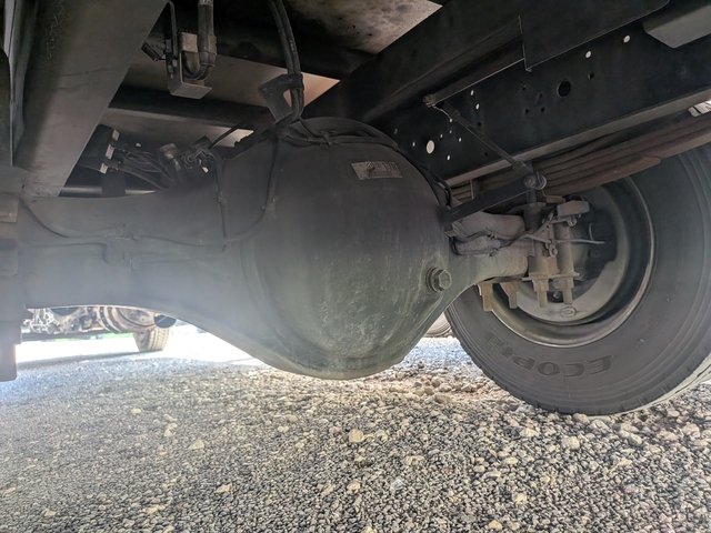 
								Isuzu Forward full									