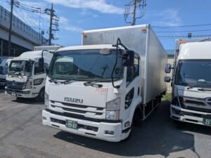 Isuzu Forward