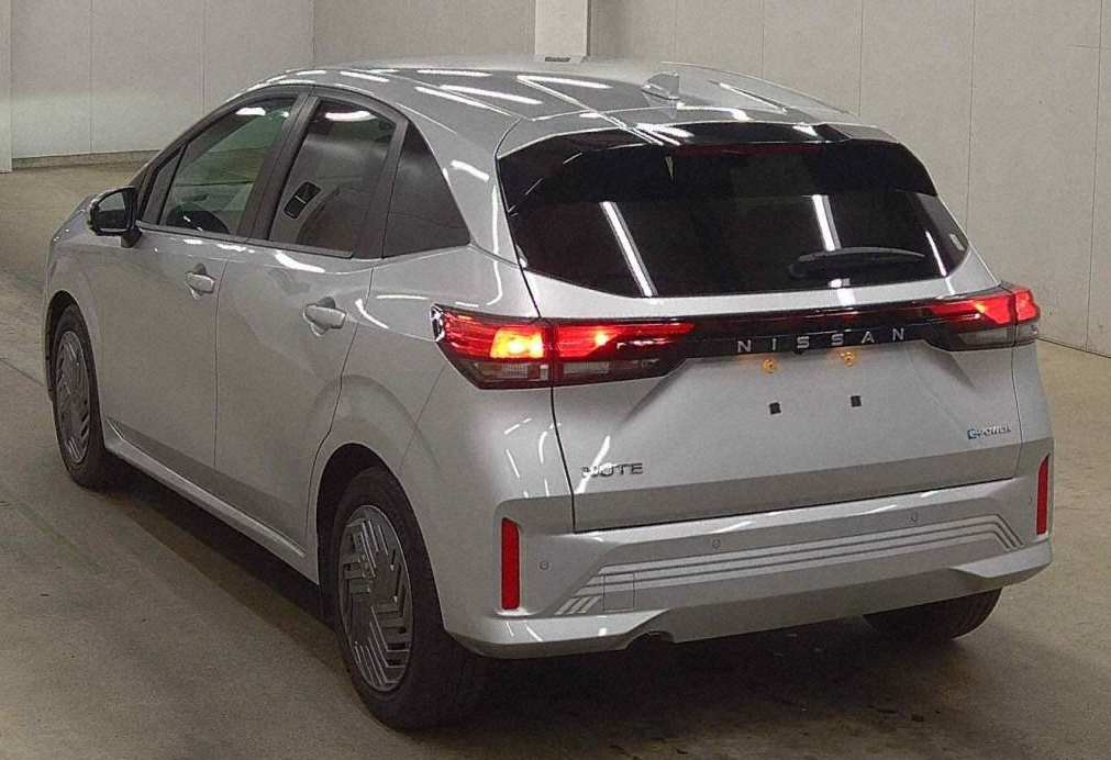 
								Nissan Note full									