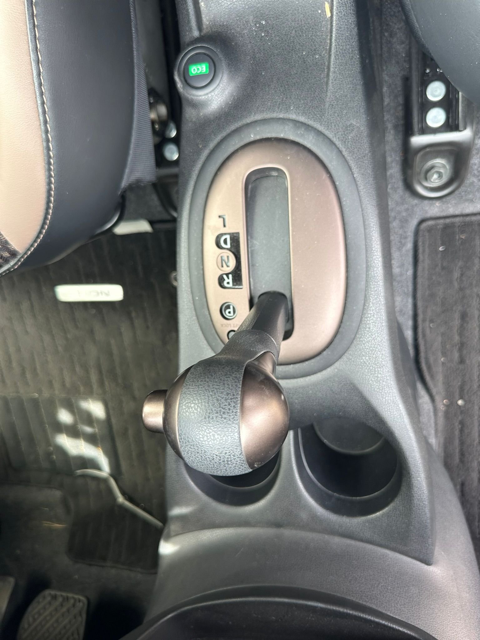 
								Nissan Note full									