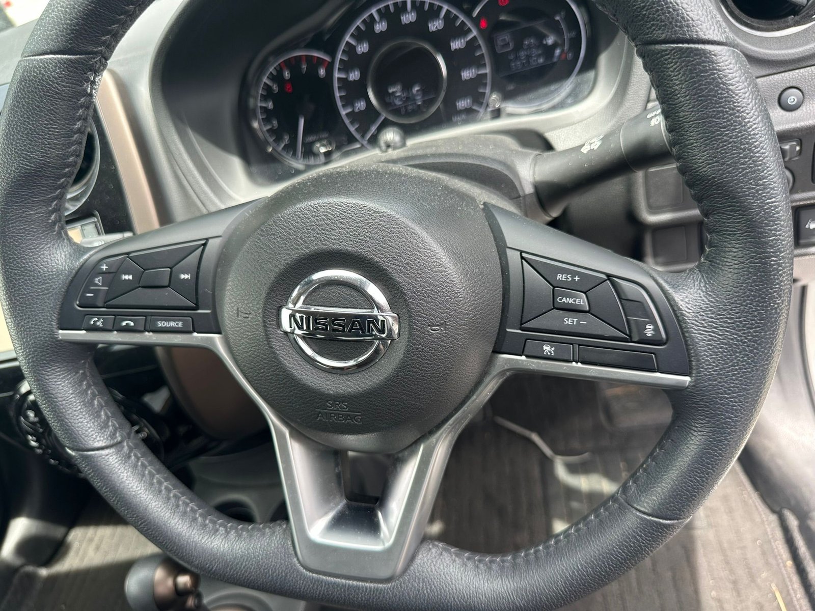 
								Nissan Note full									