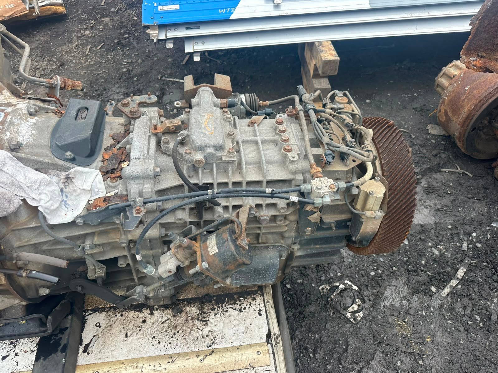 
								Hino Engine full									