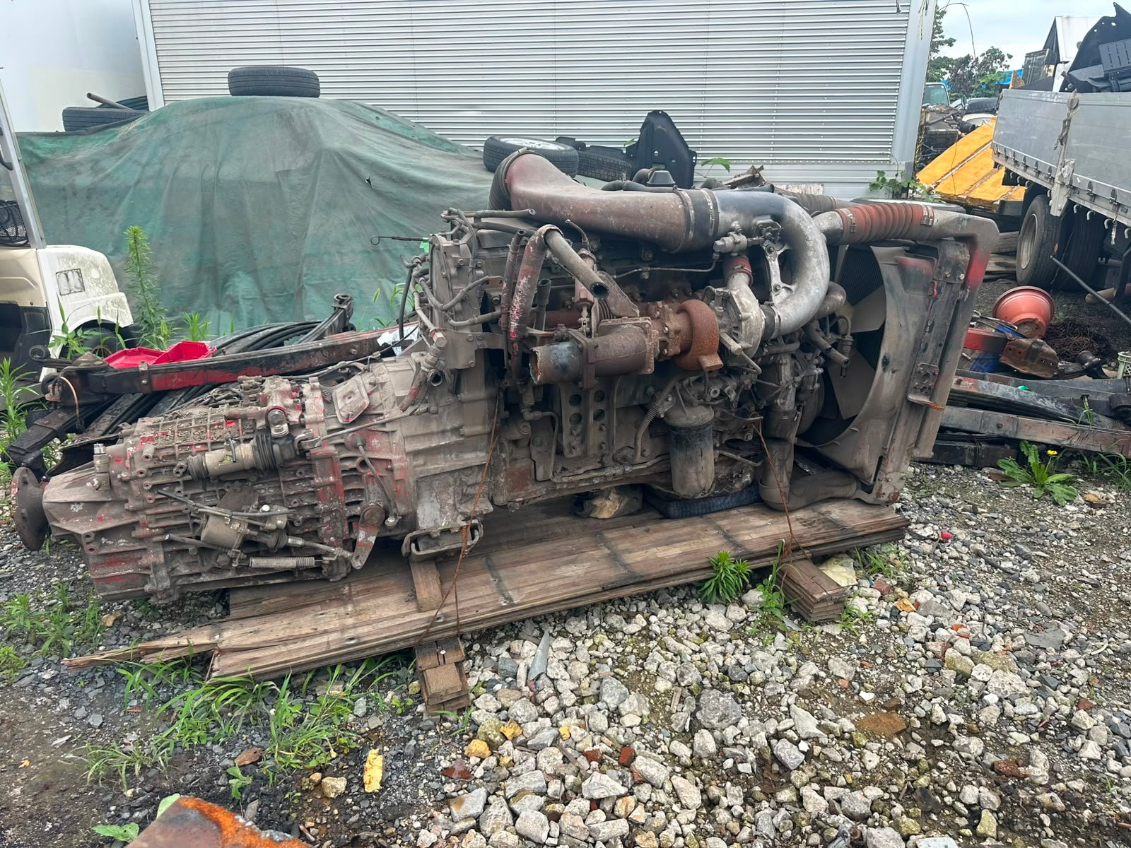 
								Nissan Engine full									