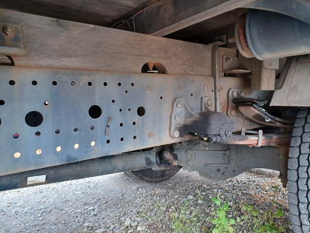 
								Isuzu Forward full									