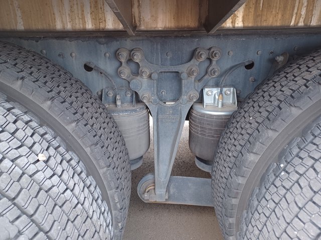 
								Nissan UD full									