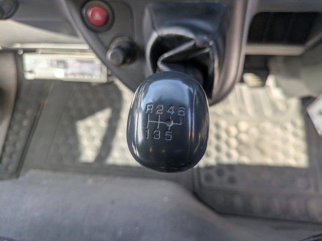 
								Mitsubishi Canter full									
